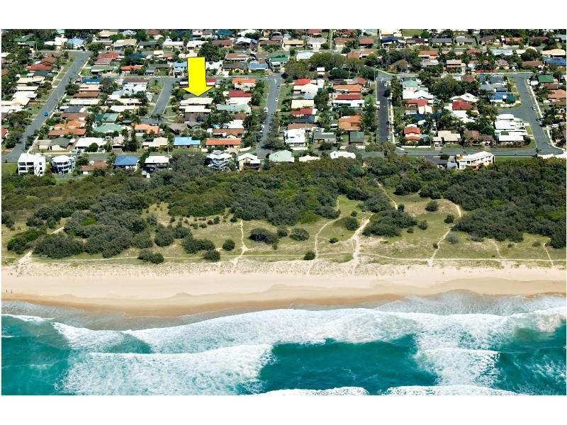 4 Arilpa Street, Warana QLD 4575