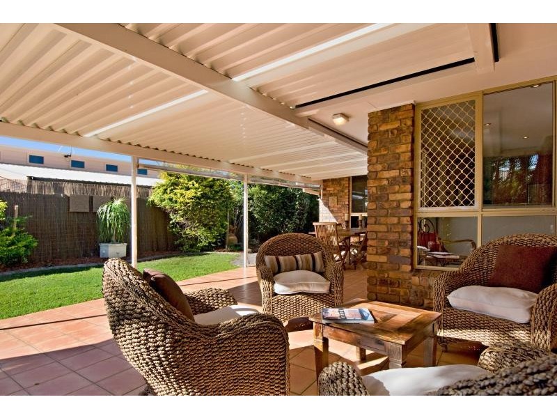 4 Arilpa Street, Warana QLD 4575