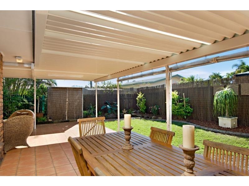 4 Arilpa Street, Warana QLD 4575