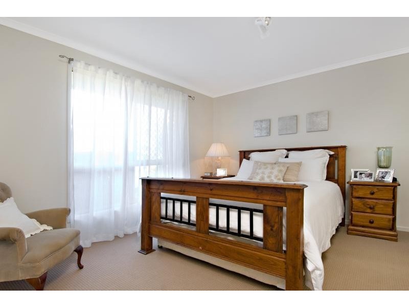 4 Arilpa Street, Warana QLD 4575