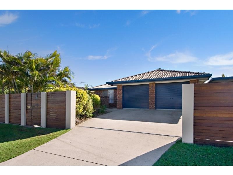 4 Arilpa Street, Warana QLD 4575