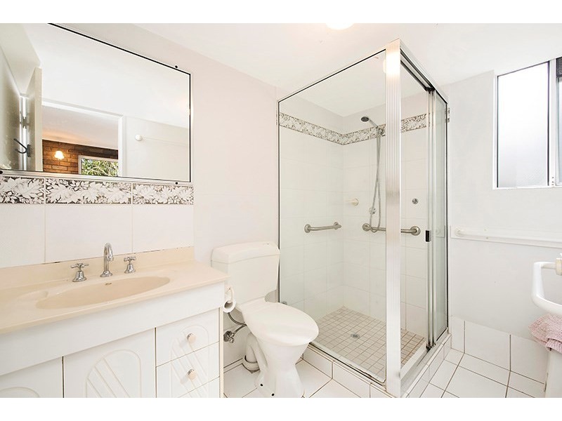 Unit 2 ‘Beaumonde’ 6 Muraban Street, Mooloolaba QLD 4557