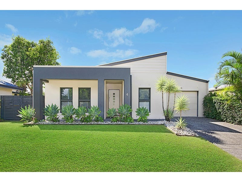 4 Springbrook Street, Caloundra West QLD 4551