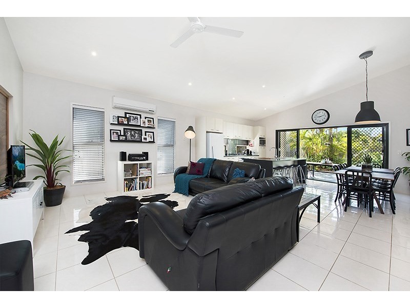 4 Springbrook Street, Caloundra West QLD 4551