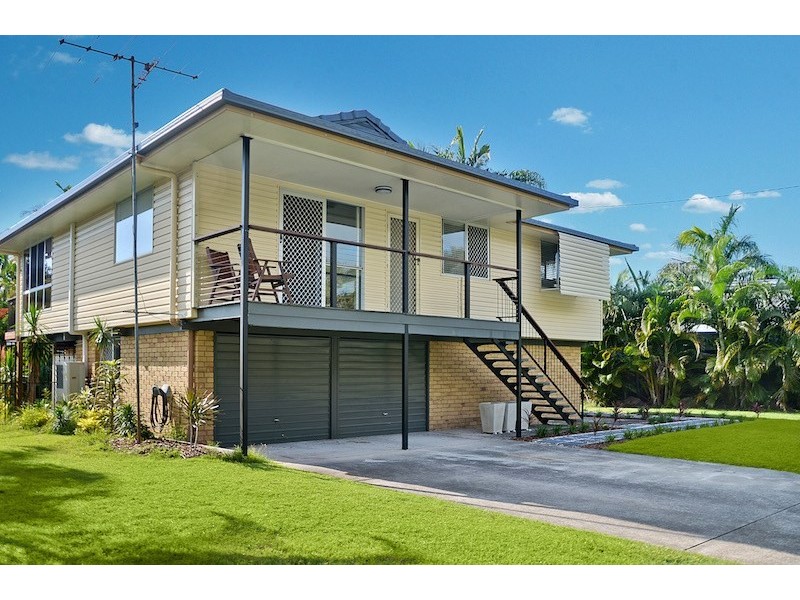 17 Hankinson Street, Golden Beach QLD 4551