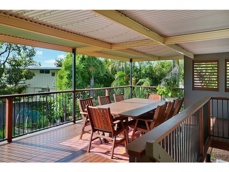 17 Hankinson Street, Golden Beach QLD 4551