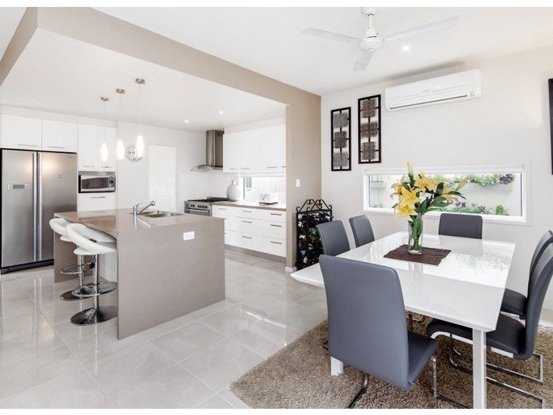 7 Swivel Court, Birtinya QLD 4575