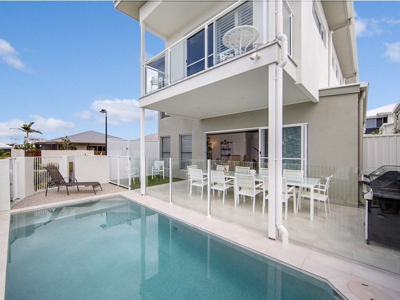 7 Swivel Court, Birtinya QLD 4575