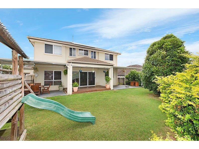 15 Hillview Crescent, Little Mountain QLD 4551