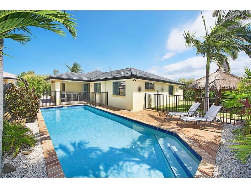 3 Bongaree Drive, Pelican Waters QLD 4551