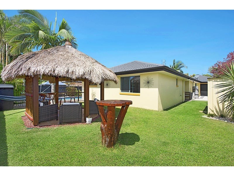 3 Bongaree Drive, Pelican Waters QLD 4551