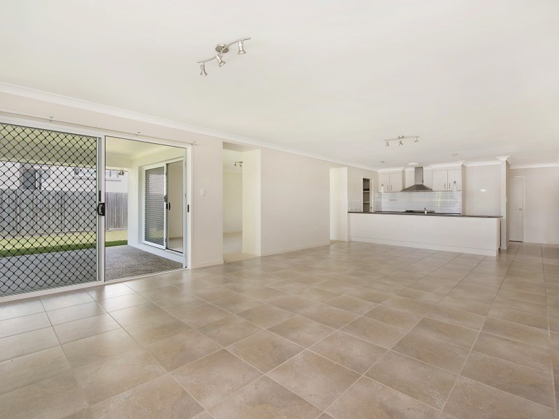 28 Tuckeroo Drive, Meridan Plains QLD 4551