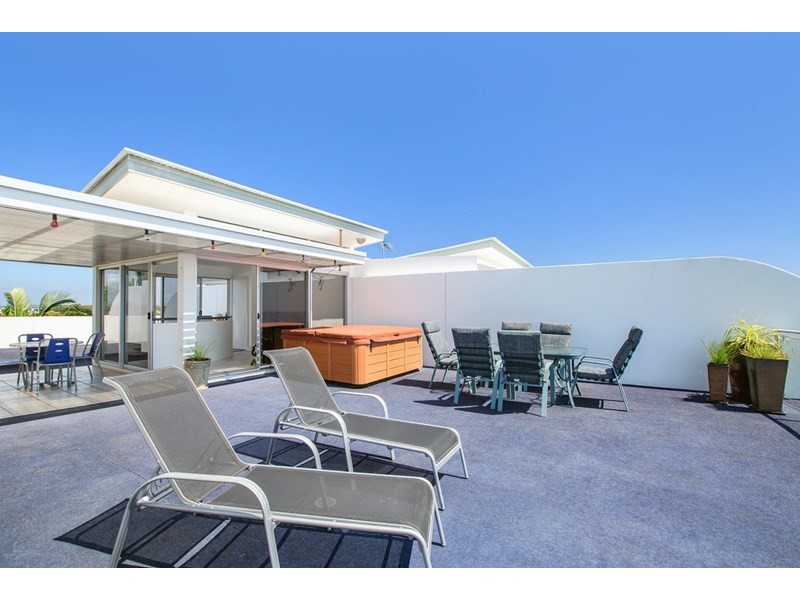 Unit 408 ‘Bluewater Point’ 13 Nicklin Way, Minyama QLD 4575