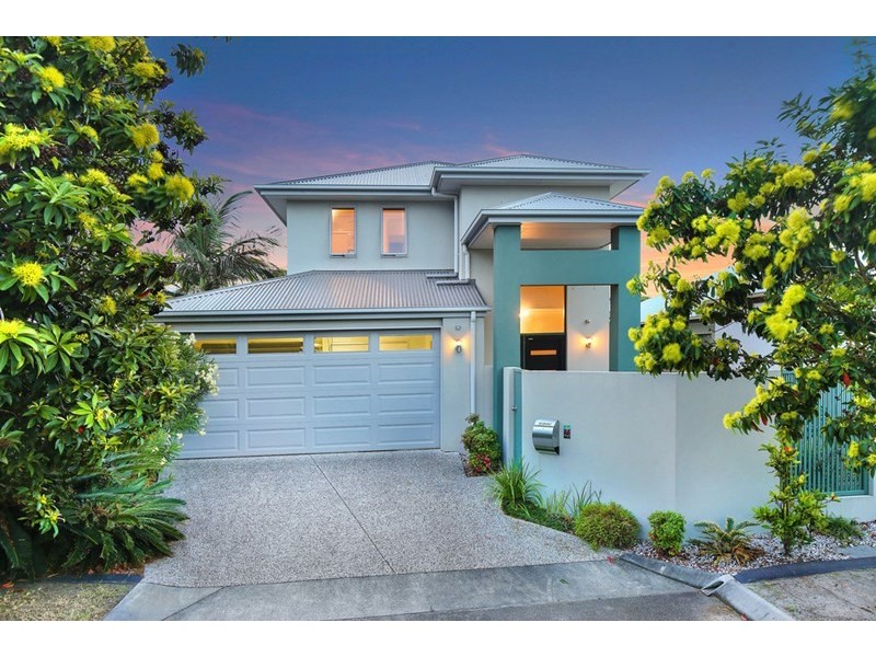 14 Cuba Court, Kawana Island QLD 4575