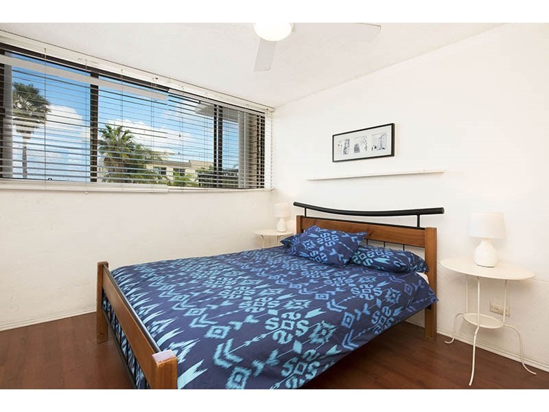 Unit 2 ‘Oceanic Apartments’ 14 Warne Terrace, Kings Beach QLD 4551