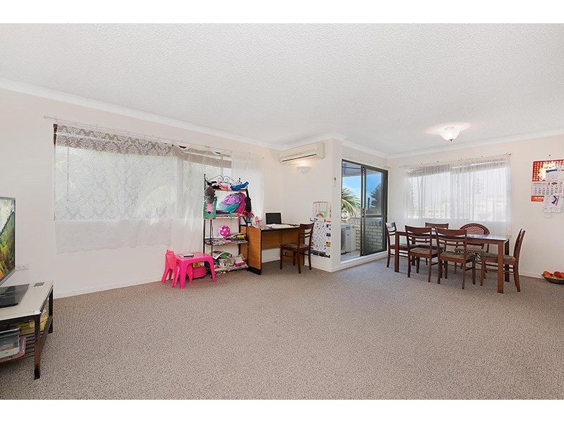 Unit 5 ‘Bayana’, 13 Merrima Avenue, Kings Beach QLD 4551