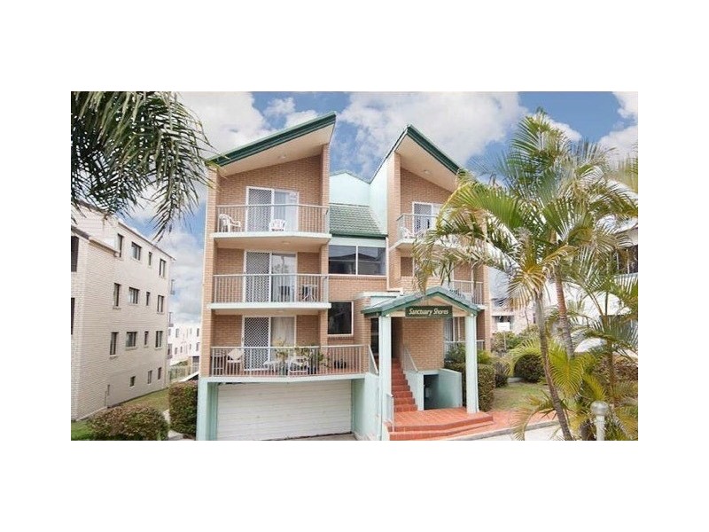 2 ‘Sanctuary Shores’ 13 Warne Terrace, Kings Beach QLD 4551