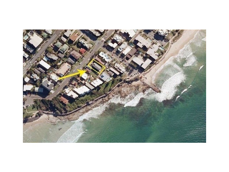 2 ‘Sanctuary Shores’ 13 Warne Terrace, Kings Beach QLD 4551