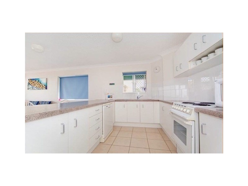 2 ‘Sanctuary Shores’ 13 Warne Terrace, Kings Beach QLD 4551