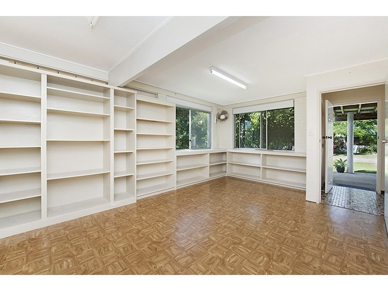 3 Bray Street, Dicky Beach QLD 4551