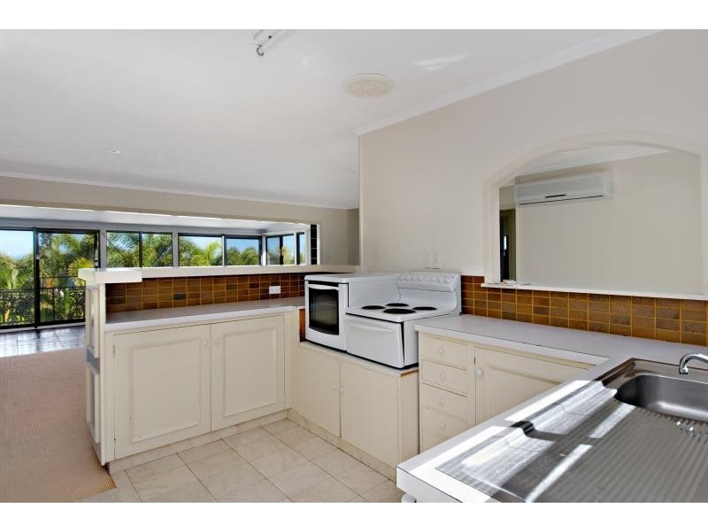 5 Margaret Street, Kings Beach QLD 4551