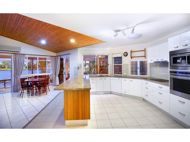 48 Wavell Avenue, Golden Beach QLD 4551