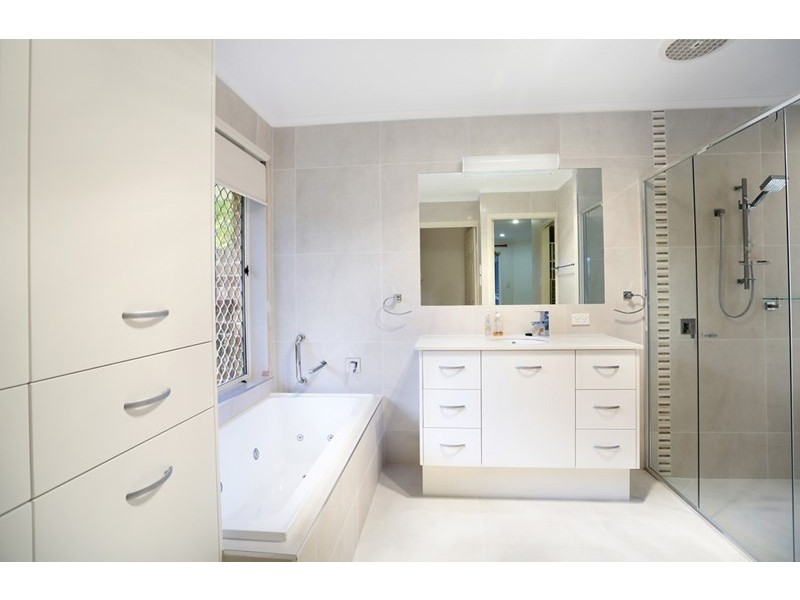 48 Wavell Avenue, Golden Beach QLD 4551