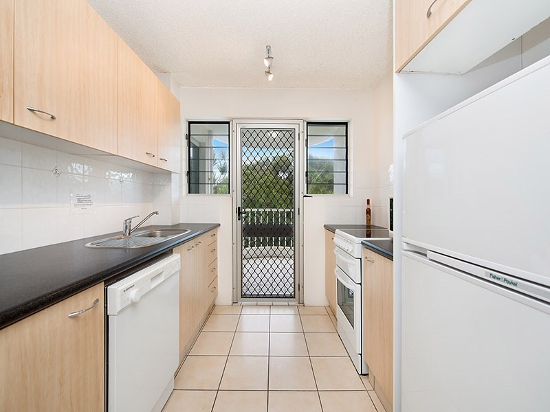 Unit 9 ‘Resort Estoril’ 38 McIlwraith Street, Moffat Beach QLD 4551