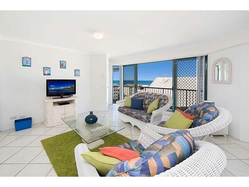 Unit 6 ‘Caribbean’ 12 Mahia Terrace, Kings Beach QLD 4551