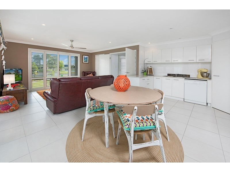 14 Trinity Place, Pelican Waters QLD 4551