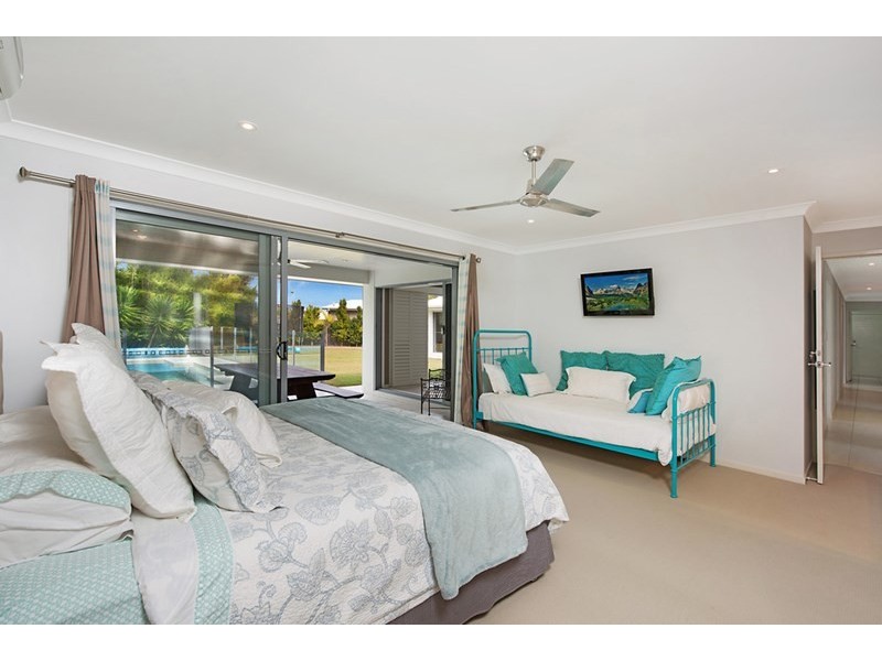 14 Trinity Place, Pelican Waters QLD 4551