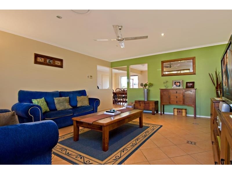 16 Crusader Street, Battery Hill QLD 4551