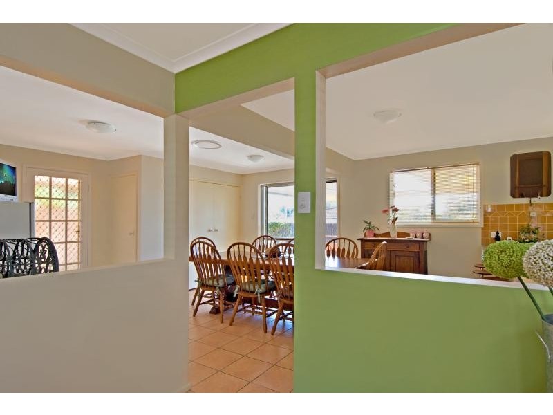 16 Crusader Street, Battery Hill QLD 4551