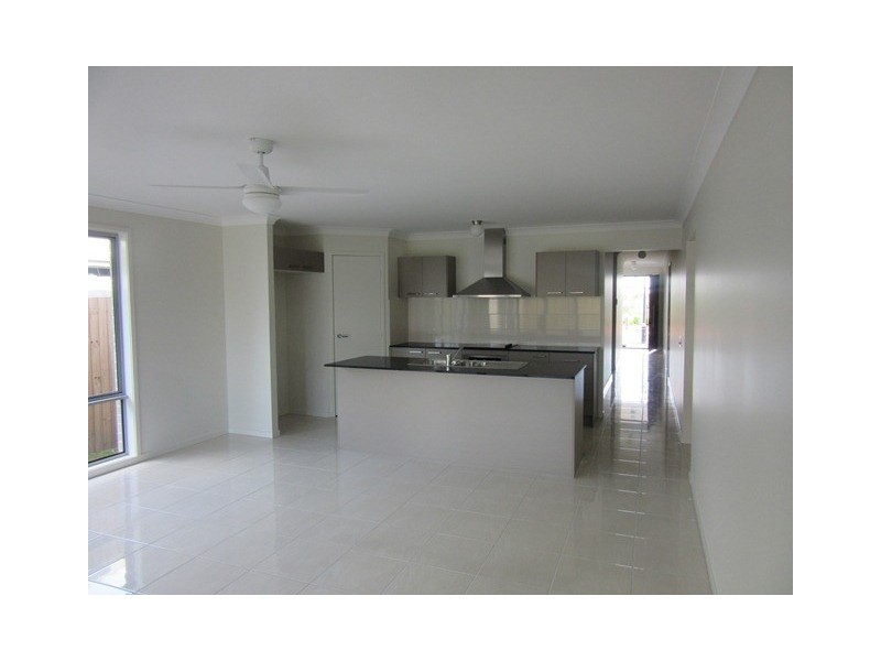 1 Amber Drive, Caloundra West QLD 4551