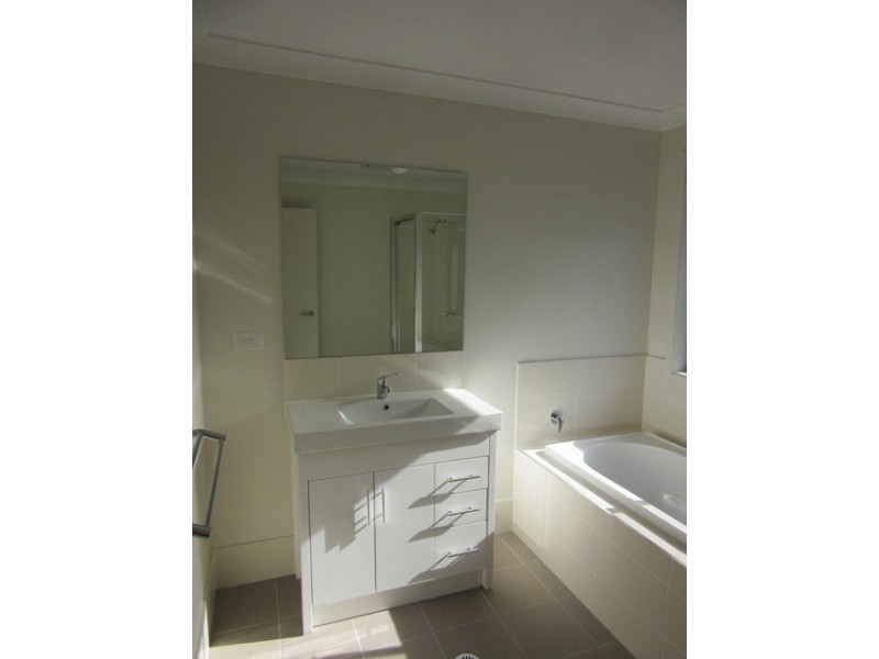 1 Amber Drive, Caloundra West QLD 4551