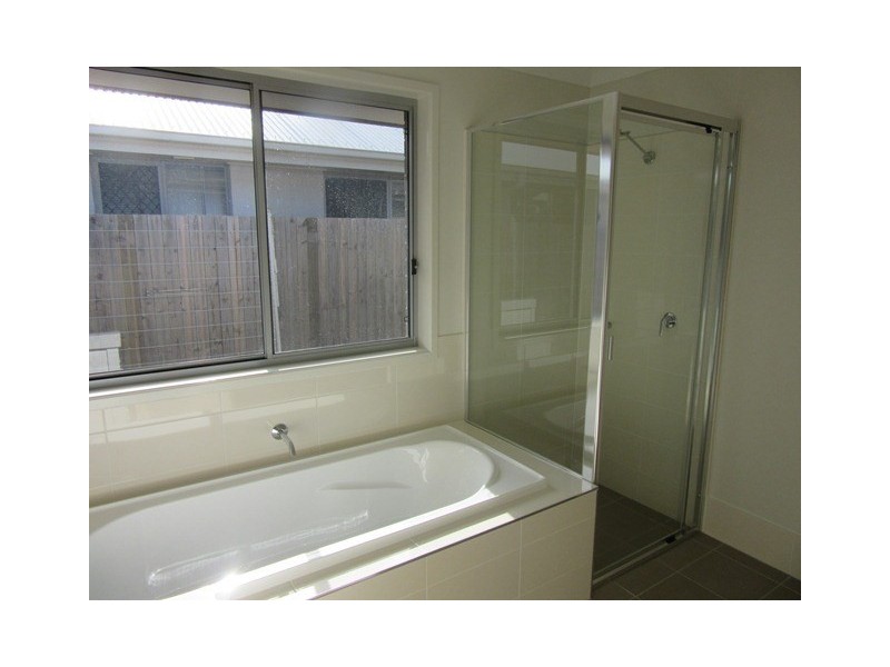 1 Amber Drive, Caloundra West QLD 4551