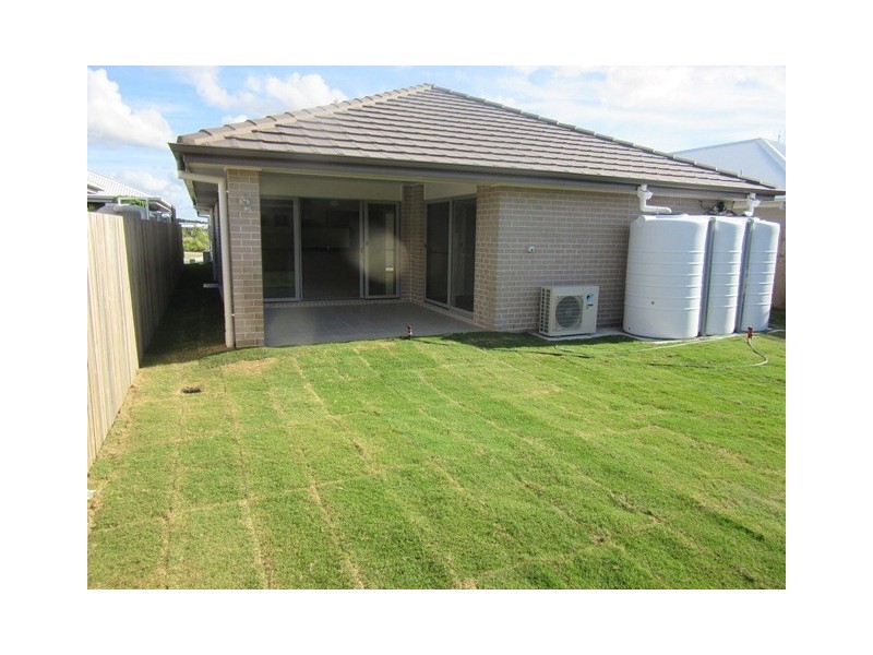 1 Amber Drive, Caloundra West QLD 4551