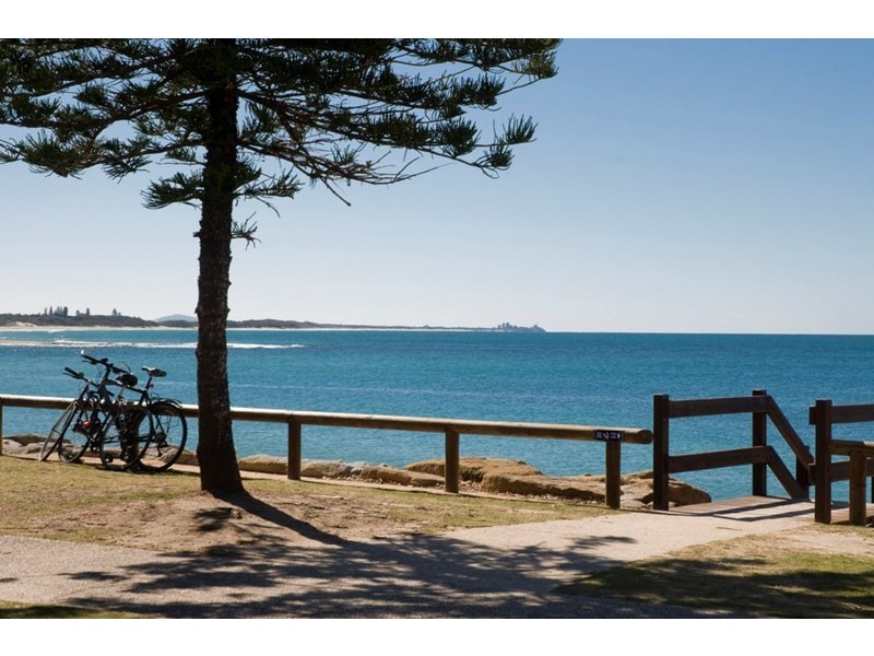 36 Roderick Street, Moffat Beach QLD 4551