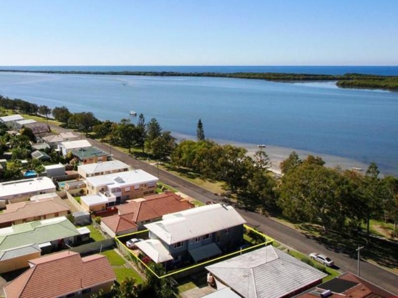 169 Golden Beach Esplanade, Caloundra QLD 4551
