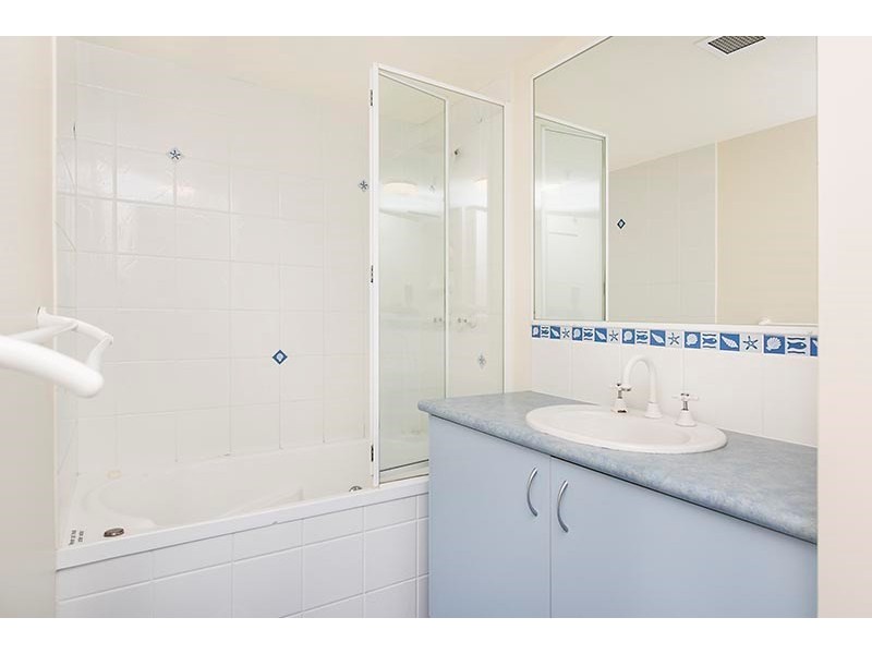 Unit 104 ‘Grand Pacific’ 38 Esplanade, Caloundra QLD 4551