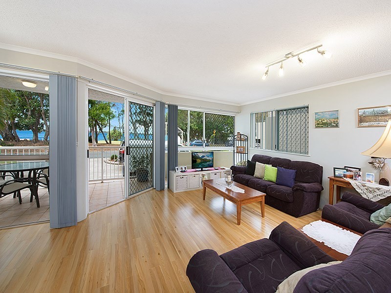 Unit 1/99 Esplanade, Golden Beach QLD 4551