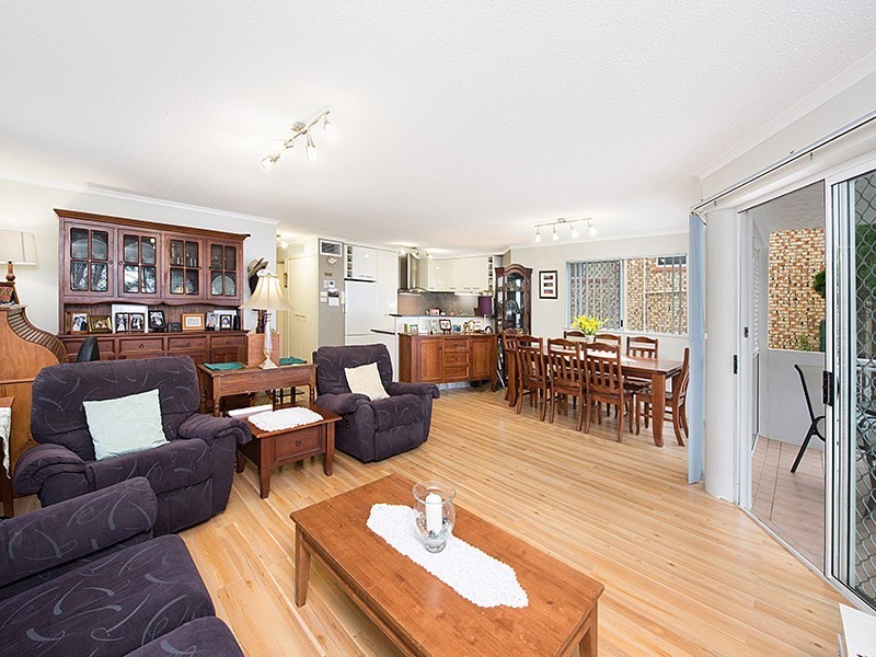 Unit 1/99 Esplanade, Golden Beach QLD 4551