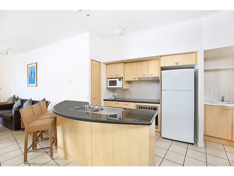 Unit 45 ‘Rolling Surf’ 8 Levuka Avenue, Kings Beach QLD 4551