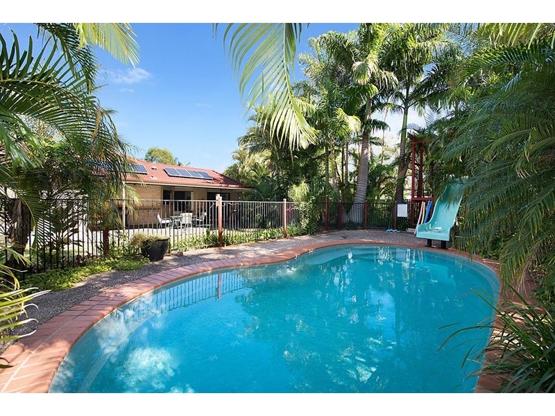 6 Earls Court, Little Mountain QLD 4551