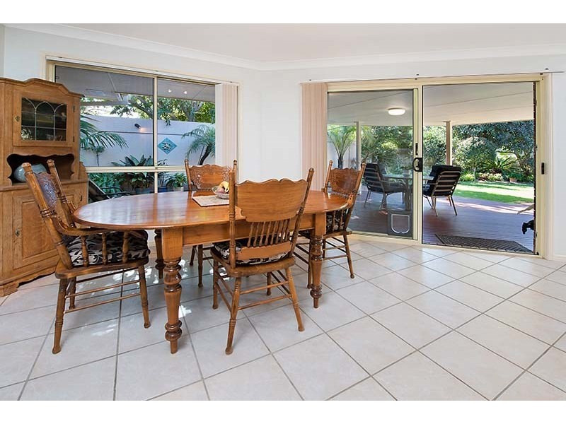 2 Pamphlet Place, Pelican Waters QLD 4551