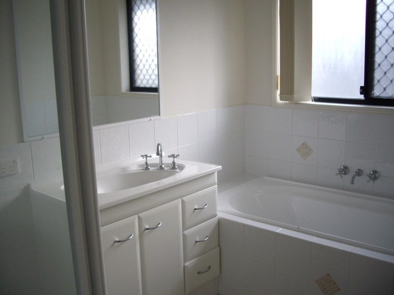 26 Springbrook Street, Caloundra West QLD 4551