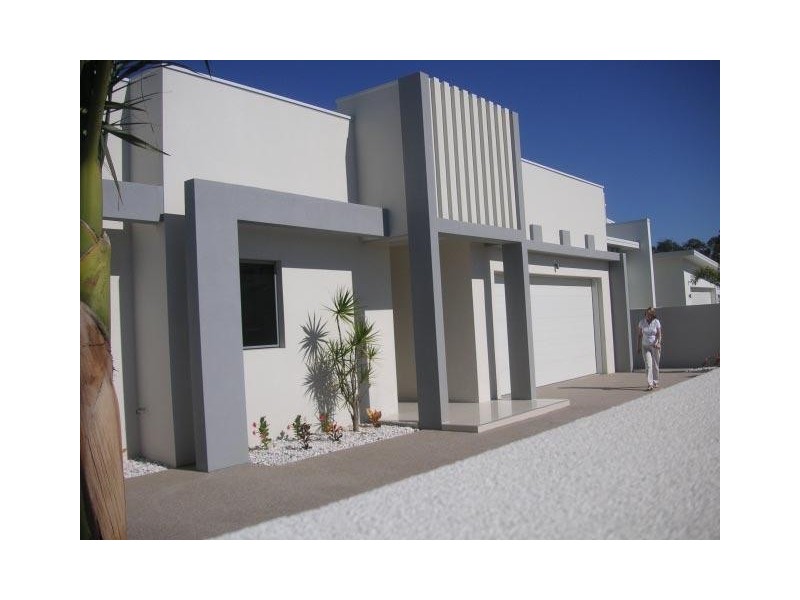 8 Westholme Circuit, Pelican Waters QLD 4551