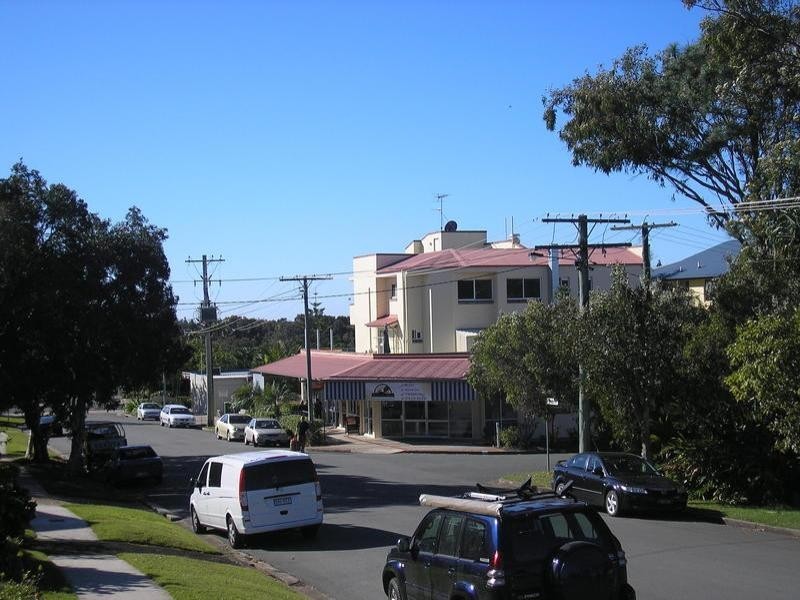 16 Henzell Street, Dicky Beach QLD 4551