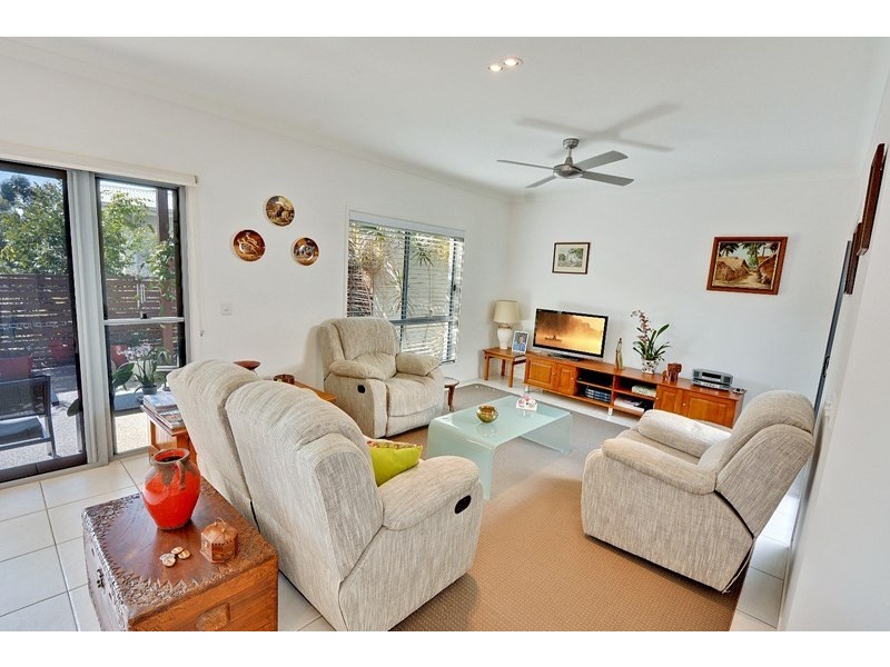Unit 10 ‘Abbey on Westminster’ Emma Court, Golden Beach QLD 4551