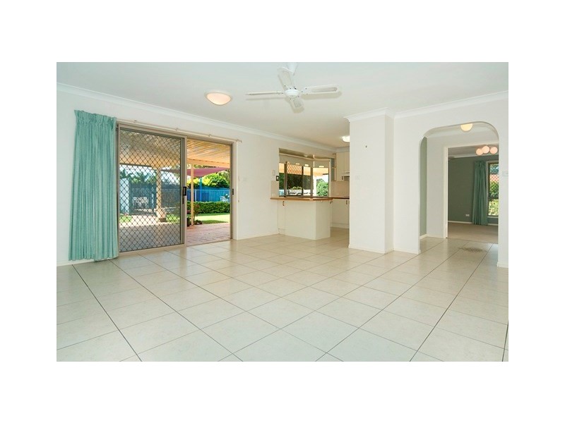 34 Wavell Avenue, Golden Beach QLD 4551